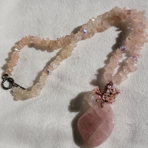 Rose Quartz Large Pendant Stone Crystal Beaded Necklace - Picture 6 of 8